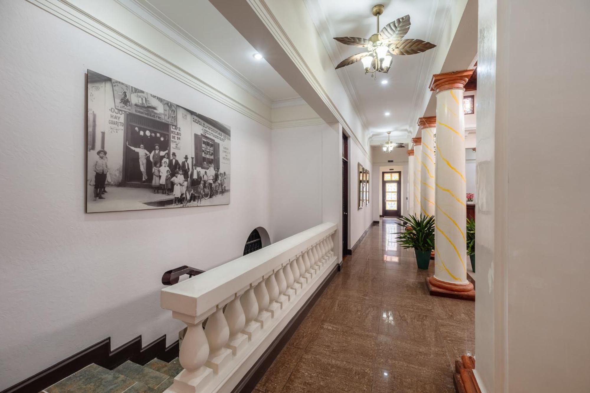 Hotel Majestad San Jose  Exterior photo